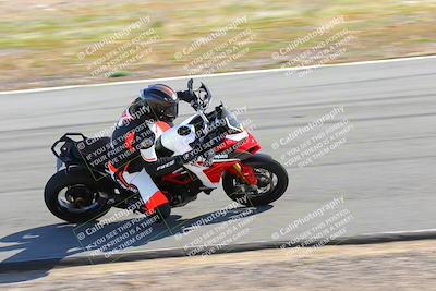 media/Feb-05-2023-Classic Track Day (Sun) [[c35aca4a42]]/Group 2/session 1 turn 9/